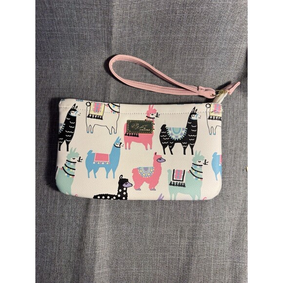 Luv Betsey by Betsey Johnson Llama Wristlet Pre-owned VGC whimsical boho pastels - Picture 1 of 10